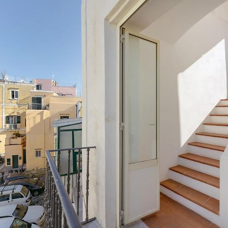 Torretta Corricella- Punta Serra Προτσίντα Εξωτερικό φωτογραφία